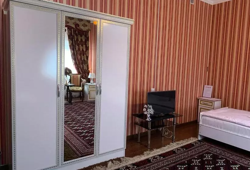 پانسیون Sitorabonu Guest House