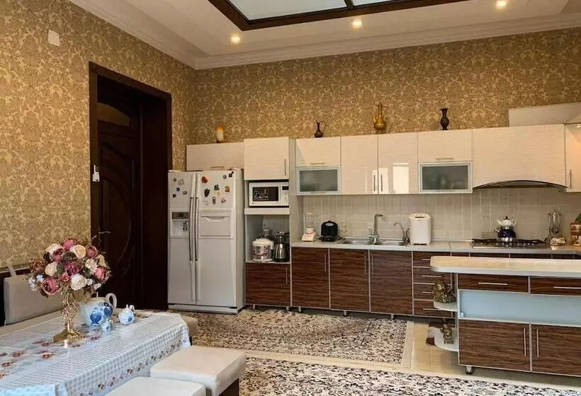 پانسیون Sitorabonu Guest House
