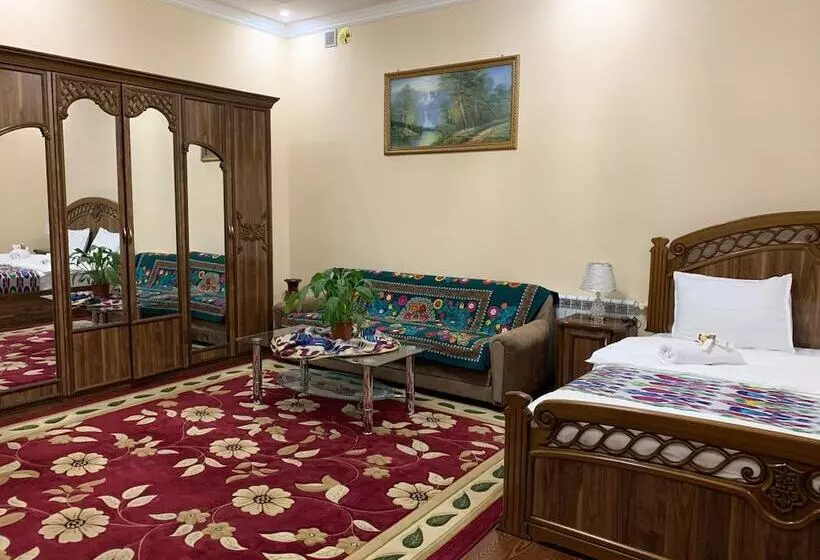 پانسیون Sitorabonu Guest House