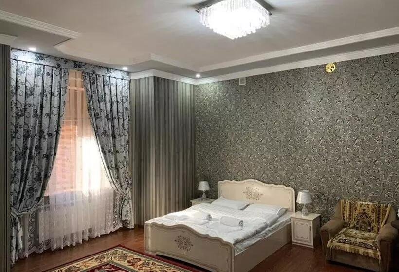پانسیون Sitorabonu Guest House