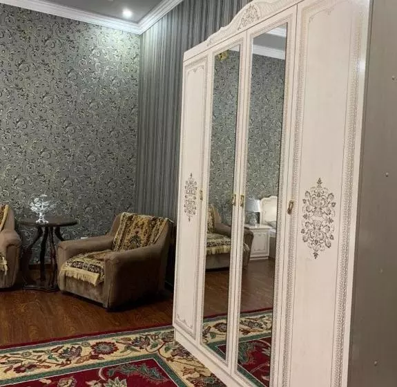 پانسیون Sitorabonu Guest House