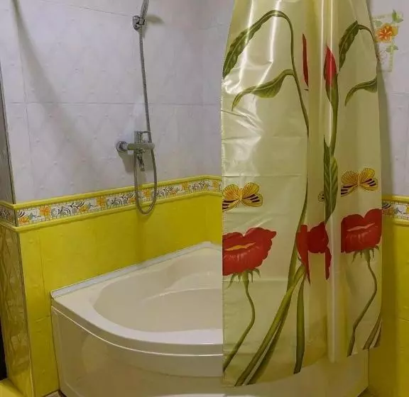 پانسیون Sitorabonu Guest House