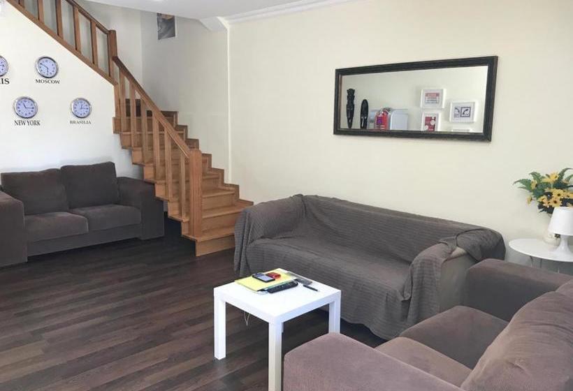 Refugio Popular Hostel