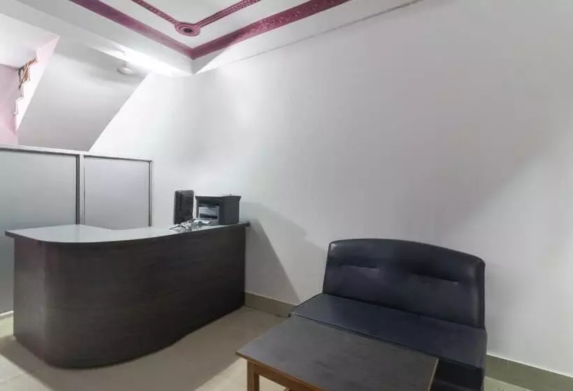Spot On Hotel Raj
