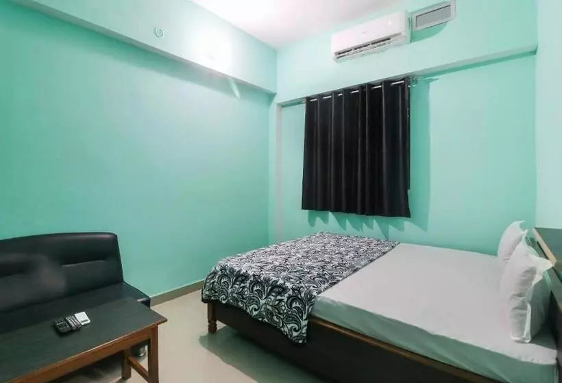 Spot On Hotel Raj