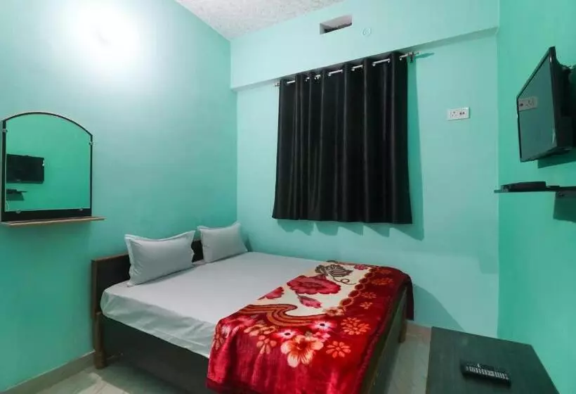 Spot On Hotel Raj