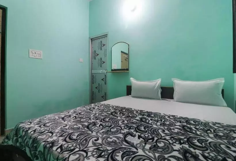 Spot On Hotel Raj