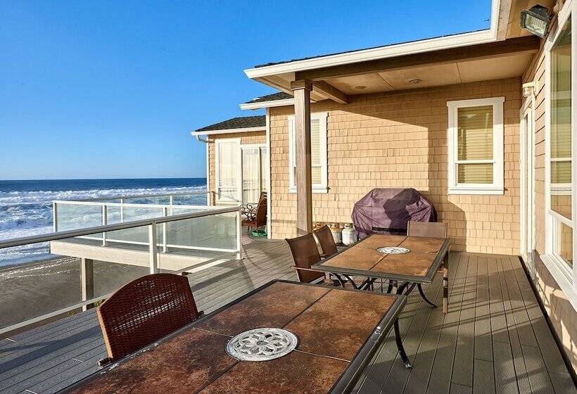 Admiral S Beach Retreat