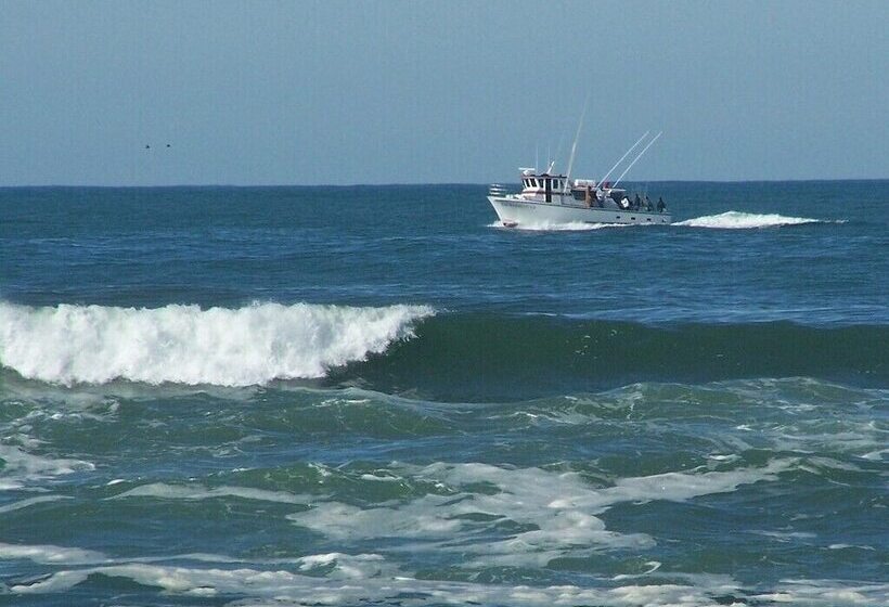 Admiral S Beach Retreat