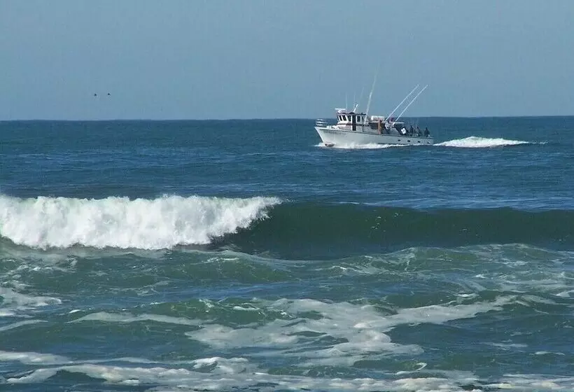 Admiral S Beach Retreat