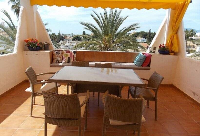 Apartment With Sea View In Puerto Banus