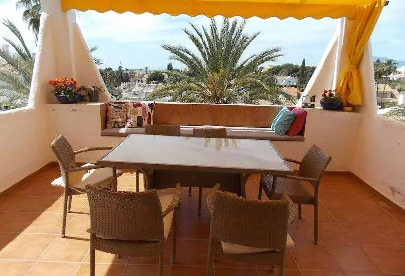 Apartment With Sea View In Puerto Banus