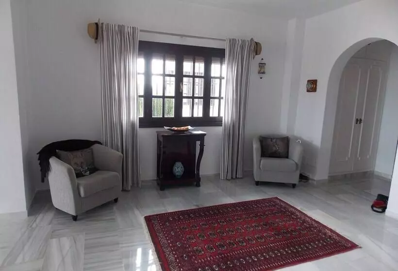 Apartment With Sea View In Puerto Banus