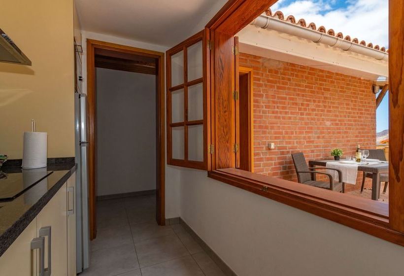 Casa De Vacaciones Con Piscina Compartida En Mogán Ii