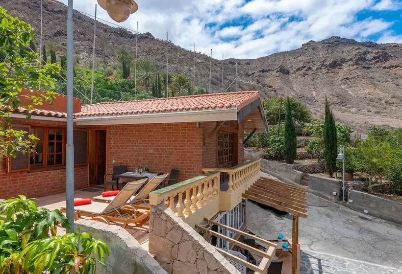 Casa De Vacaciones Con Piscina Compartida En Mogán Ii