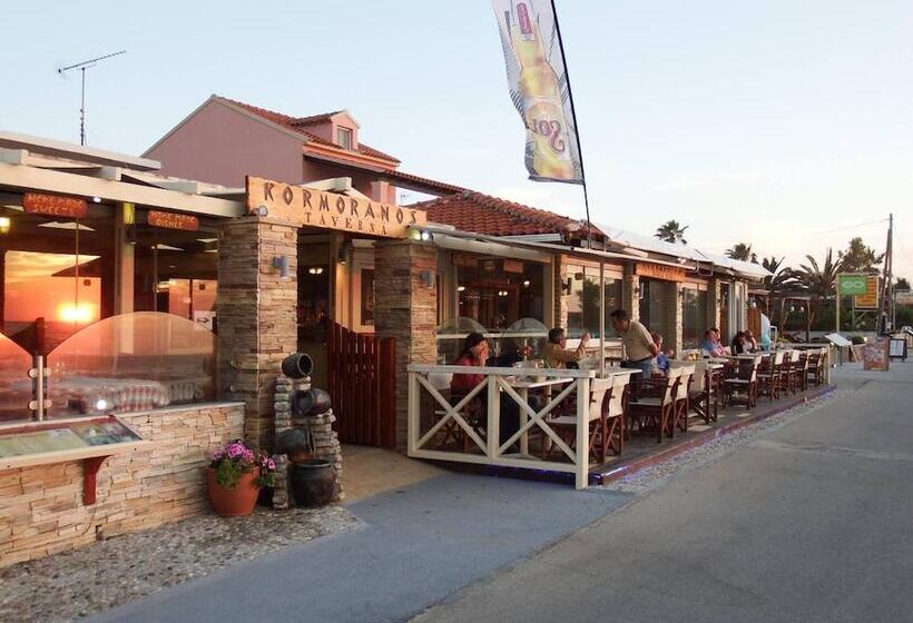 호텔 Kormoranos Beach