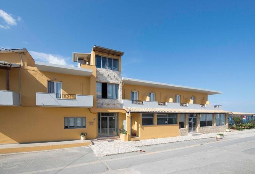 호텔 Kormoranos Beach