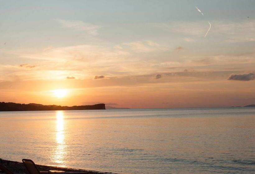 호텔 Kormoranos Beach