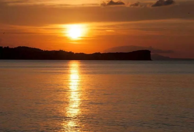Hotelli Kormoranos Beach