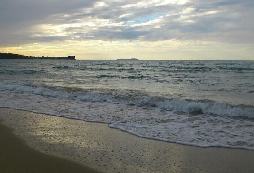 호텔 Kormoranos Beach