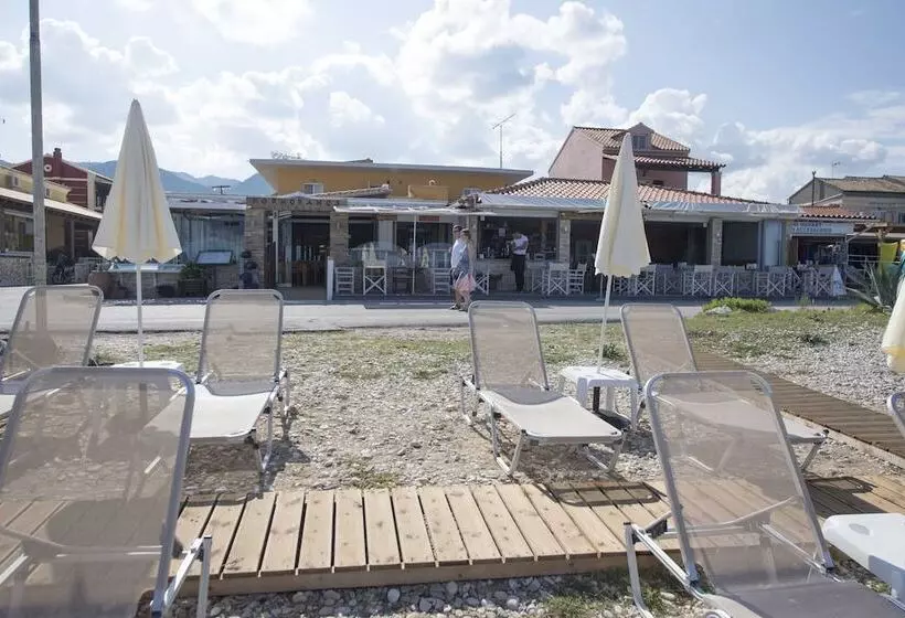 Hotelli Kormoranos Beach