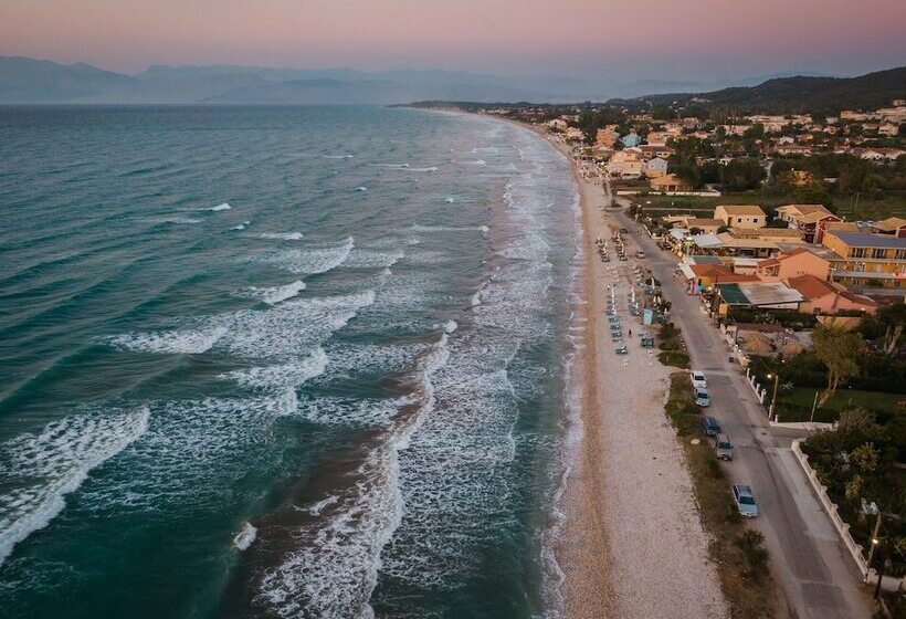 호텔 Kormoranos Beach