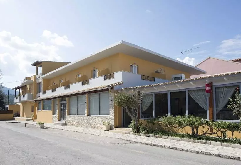 Hotelli Kormoranos Beach