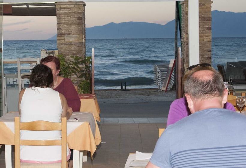 호텔 Kormoranos Beach