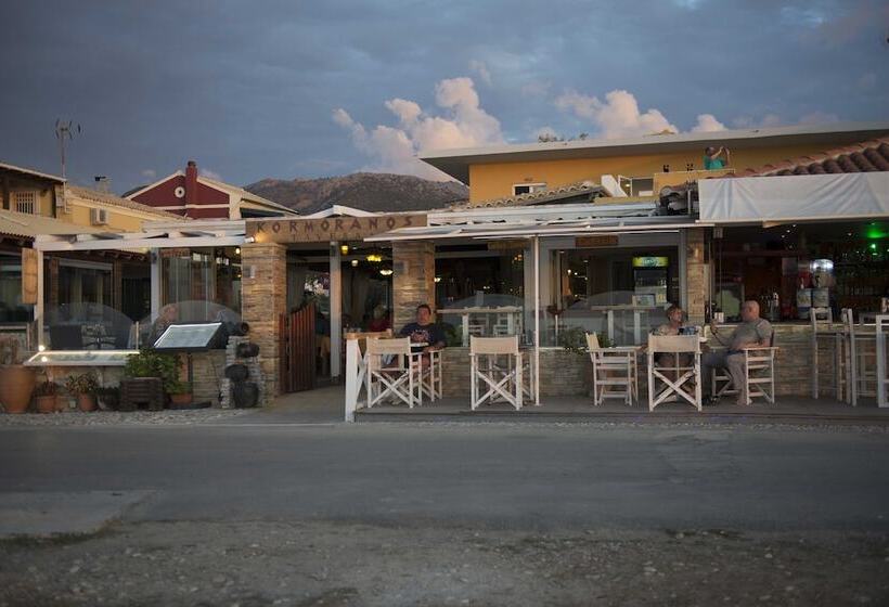 호텔 Kormoranos Beach