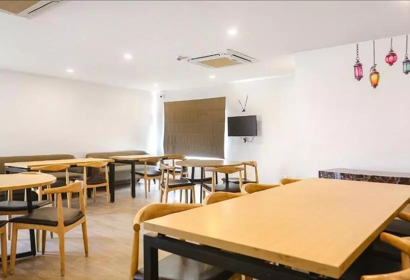 Fabhotel Vivek
