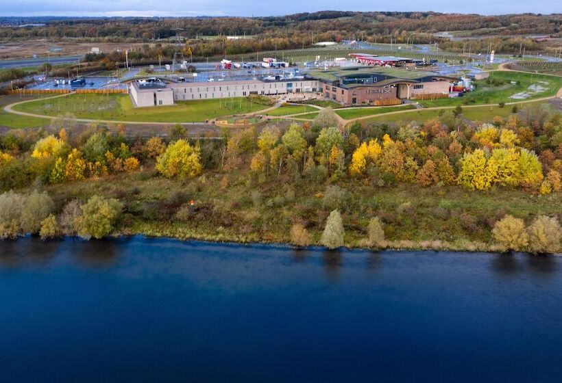 Hotel Ramada By Wyndham Leeds East