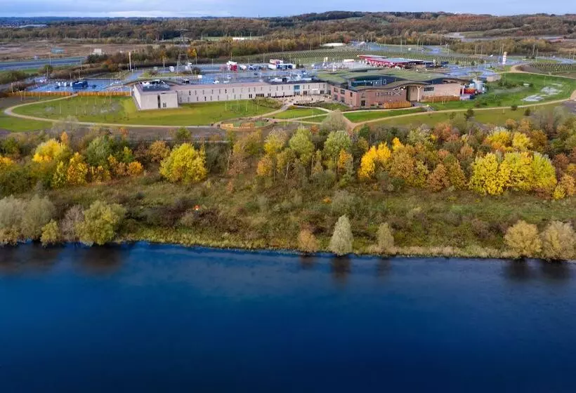 Hotelli Ramada By Wyndham Leeds East