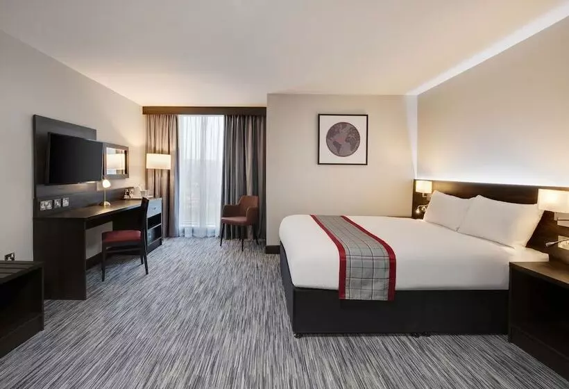 Hotelli Ramada By Wyndham Leeds East