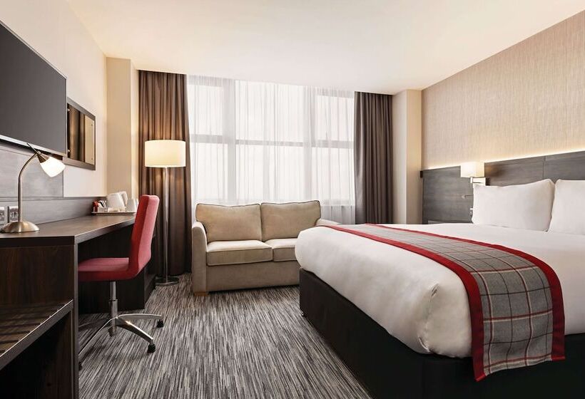 Hotel Ramada By Wyndham Leeds East