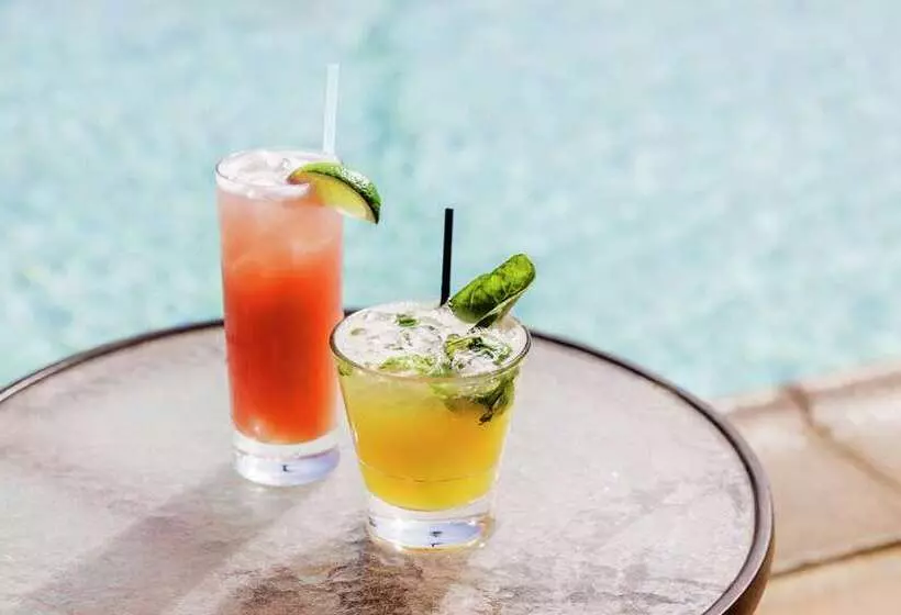 Hotelli The Cassara Carlsbad, Tapestry Collection By Hilton