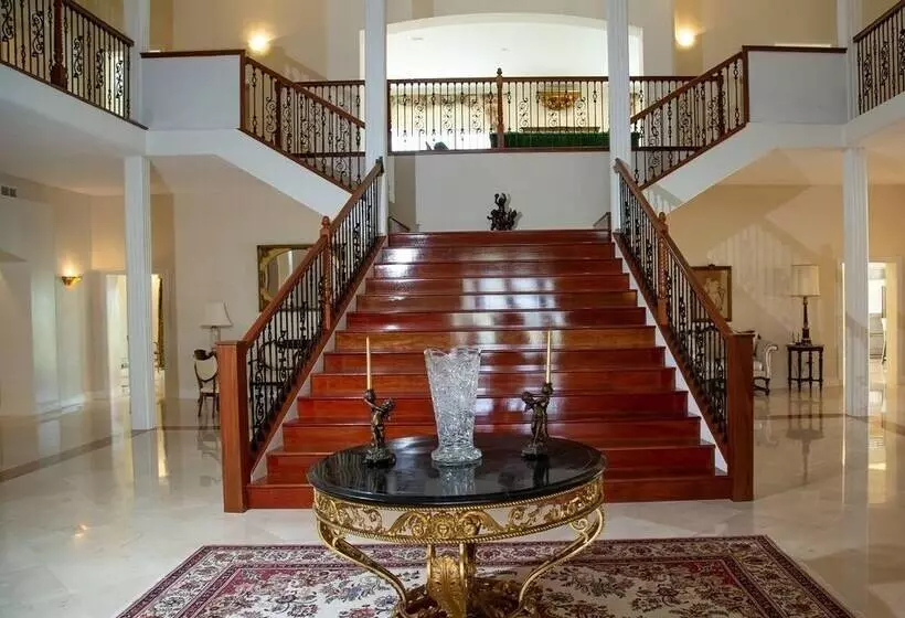 Ocean Mansion On The Beach, Private Pool, Hot Tub