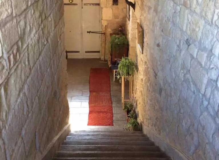 Majatalo Grand Argence