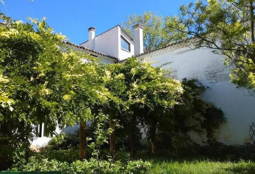 Majatalo Grand Argence