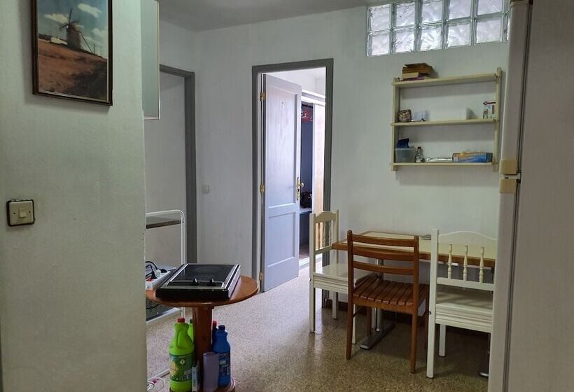 펜션 Low Cost Room Las Llaves 2