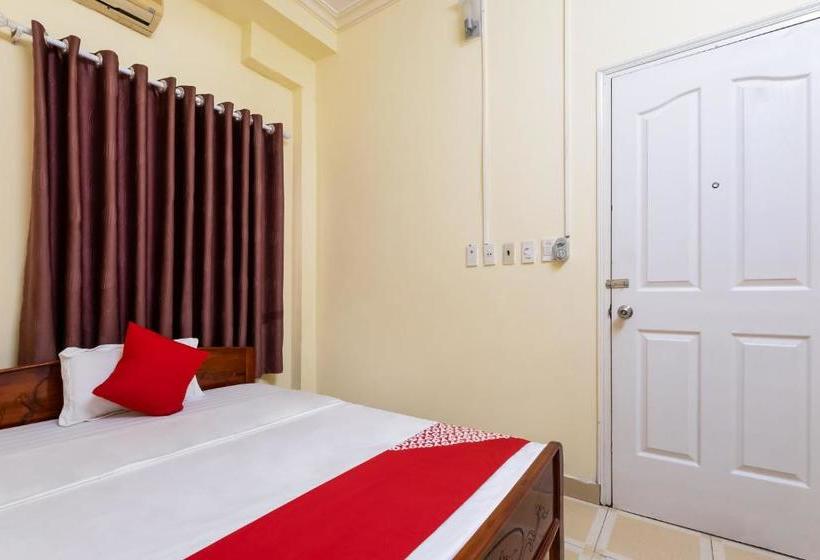 Pension Oyo 390 Hoa Cat