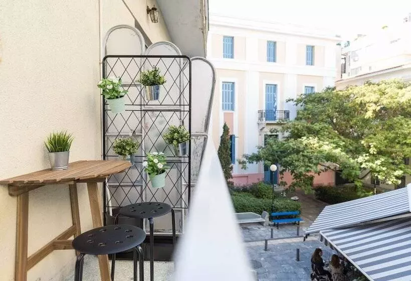 Sleek Flat In Central Syntagma By Upstreet