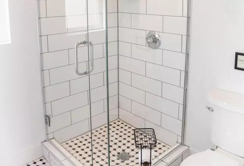 The Nightingale Motel