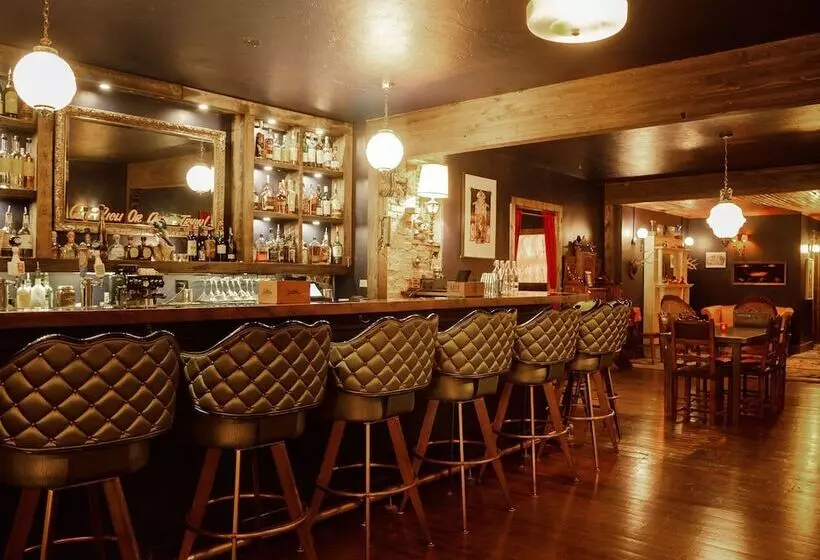 The Nightingale Motel