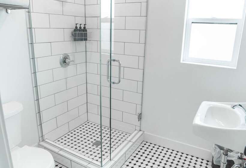 The Nightingale Motel