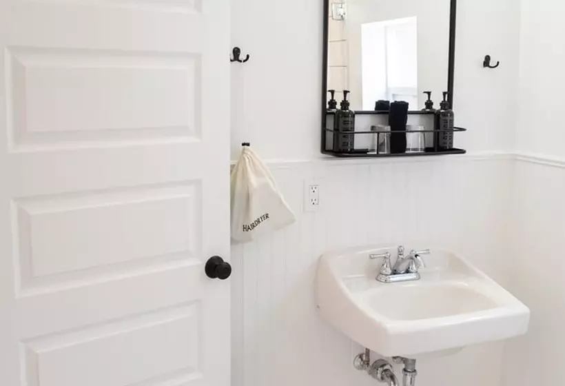 The Nightingale Motel