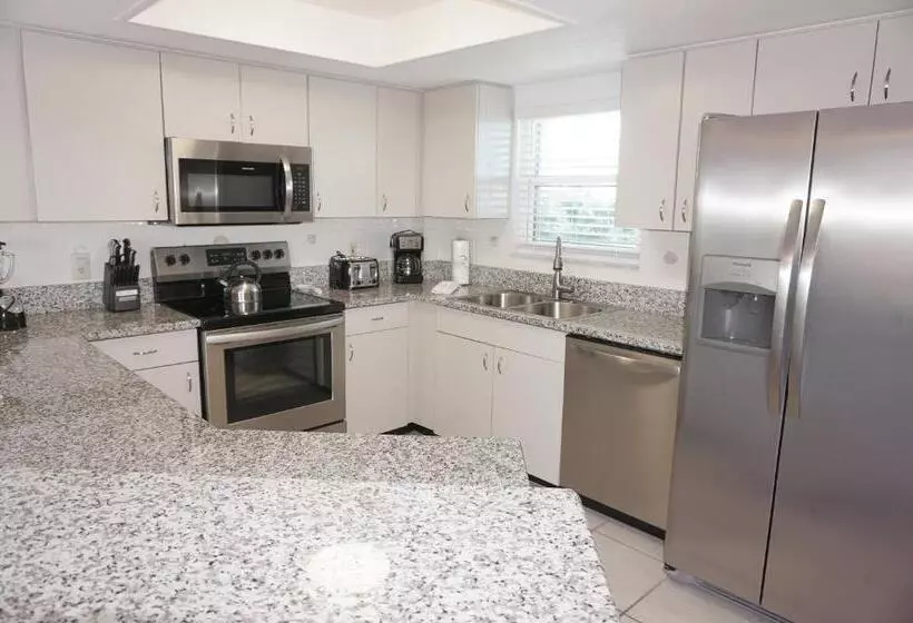 Gulf Strand Resort By Travel Resort Services