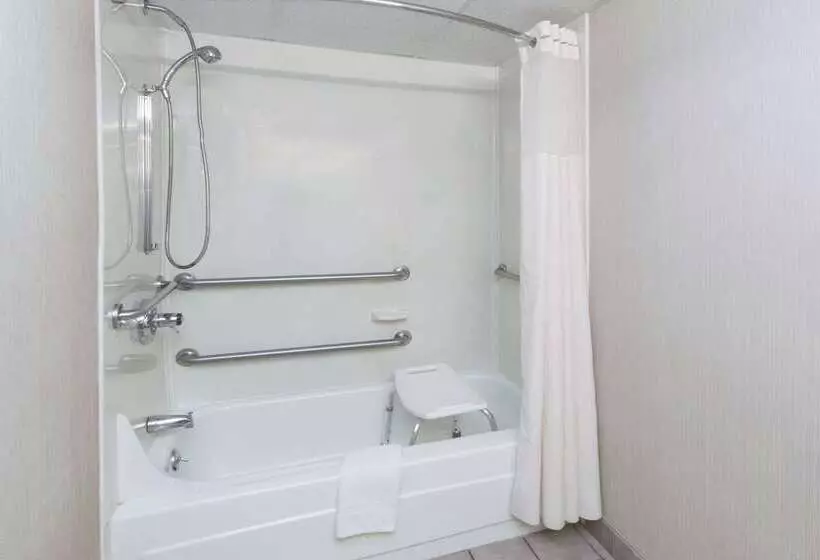 Отель Baymont By Wyndham Michigan City