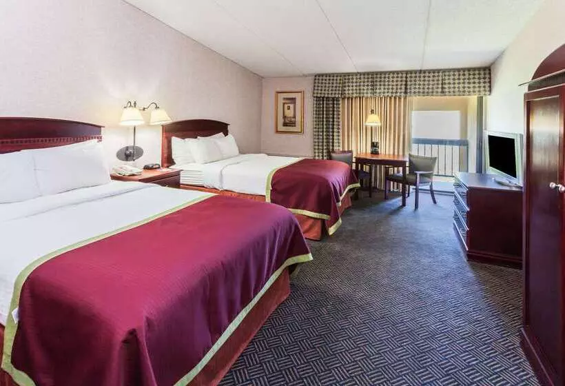 Отель Baymont By Wyndham Michigan City