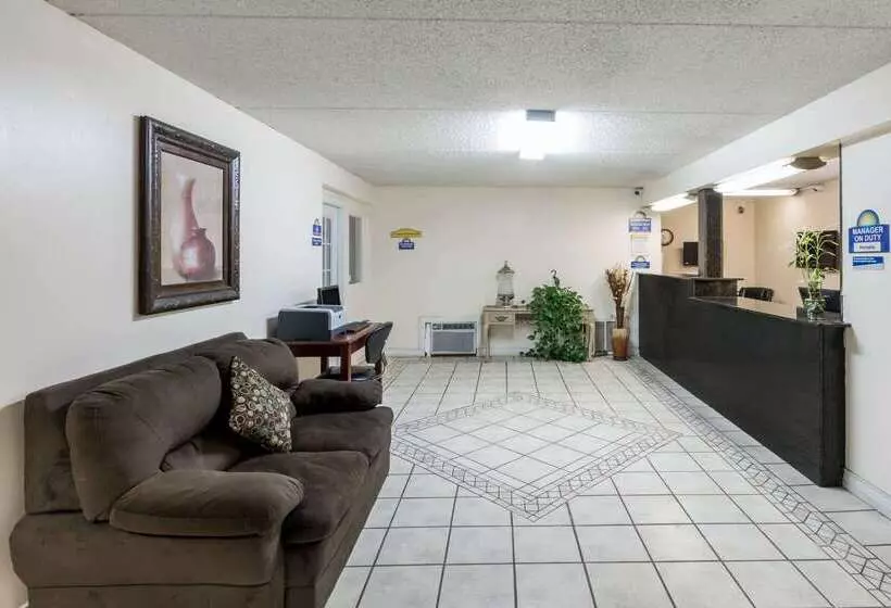 ホテル Days Inn By Wyndham Midland