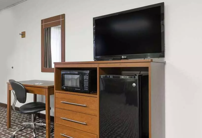 ホテル Days Inn By Wyndham Midland